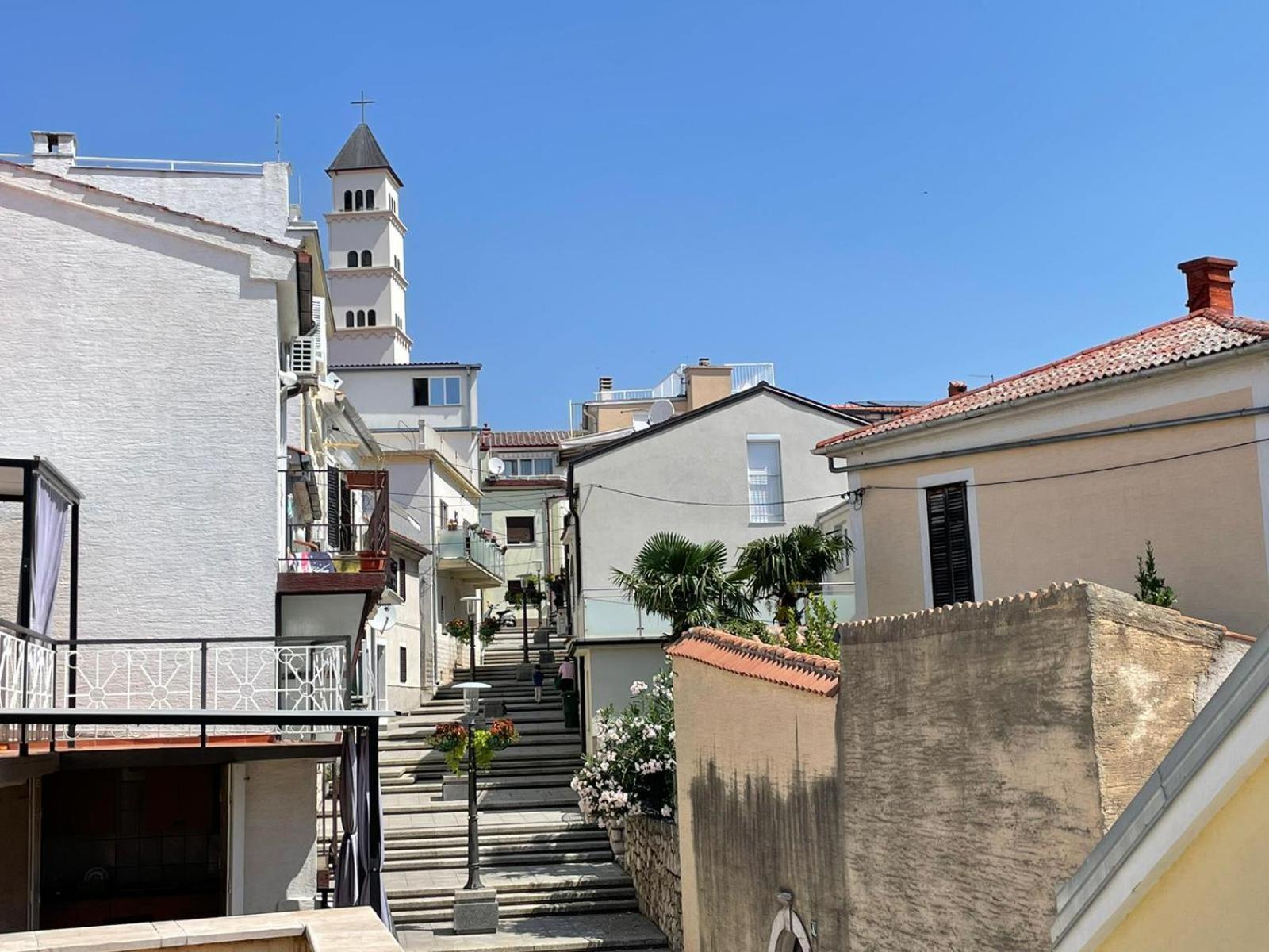 Mauro Sa Terasom Apartman *