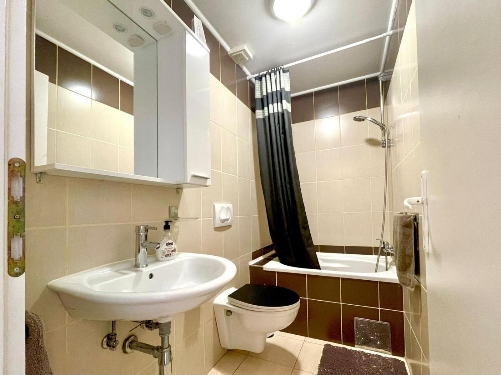 Mauro Sa Terasom Apartman *